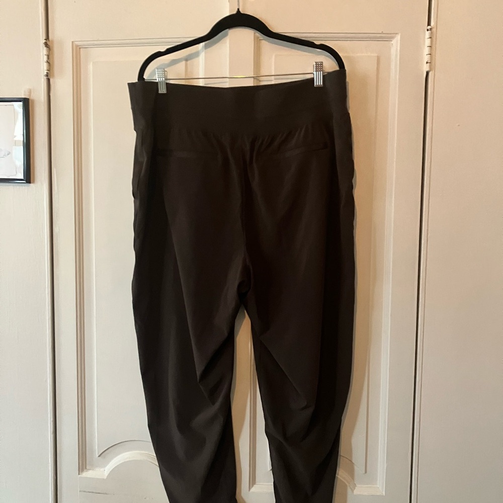 Athleta Brooklyn Ankle Pant - Picture 10 of 12